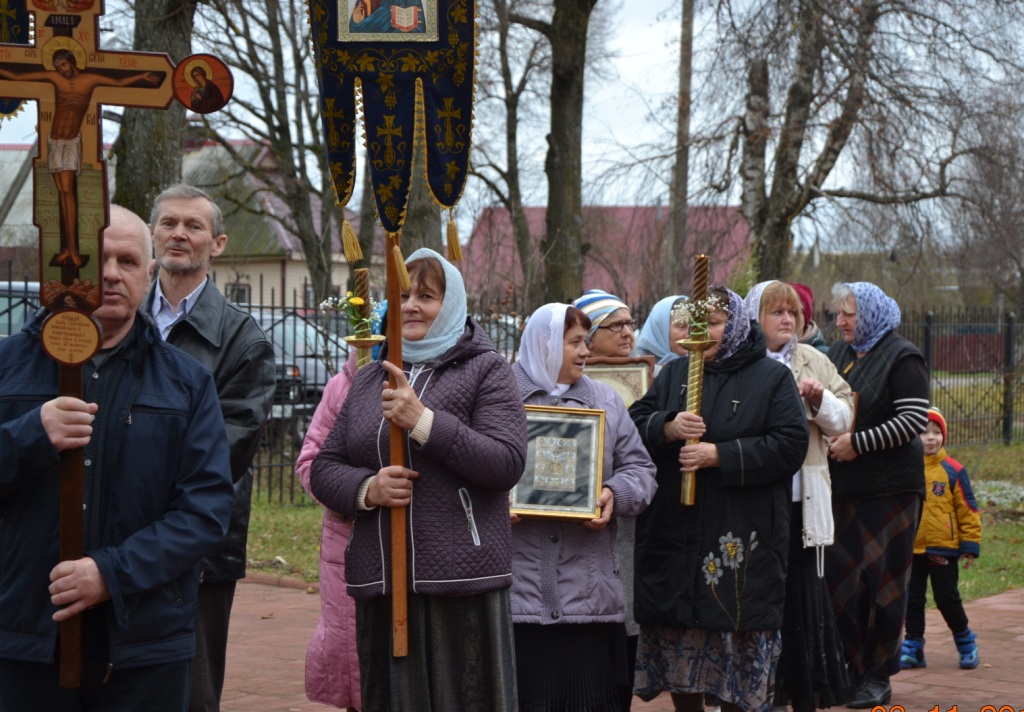 Храм всех скорбящих радость Карманово